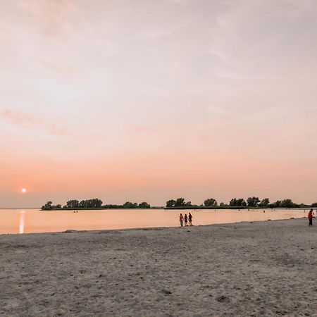 Stijlvol Appartement Op Strand Макум Екстериор снимка