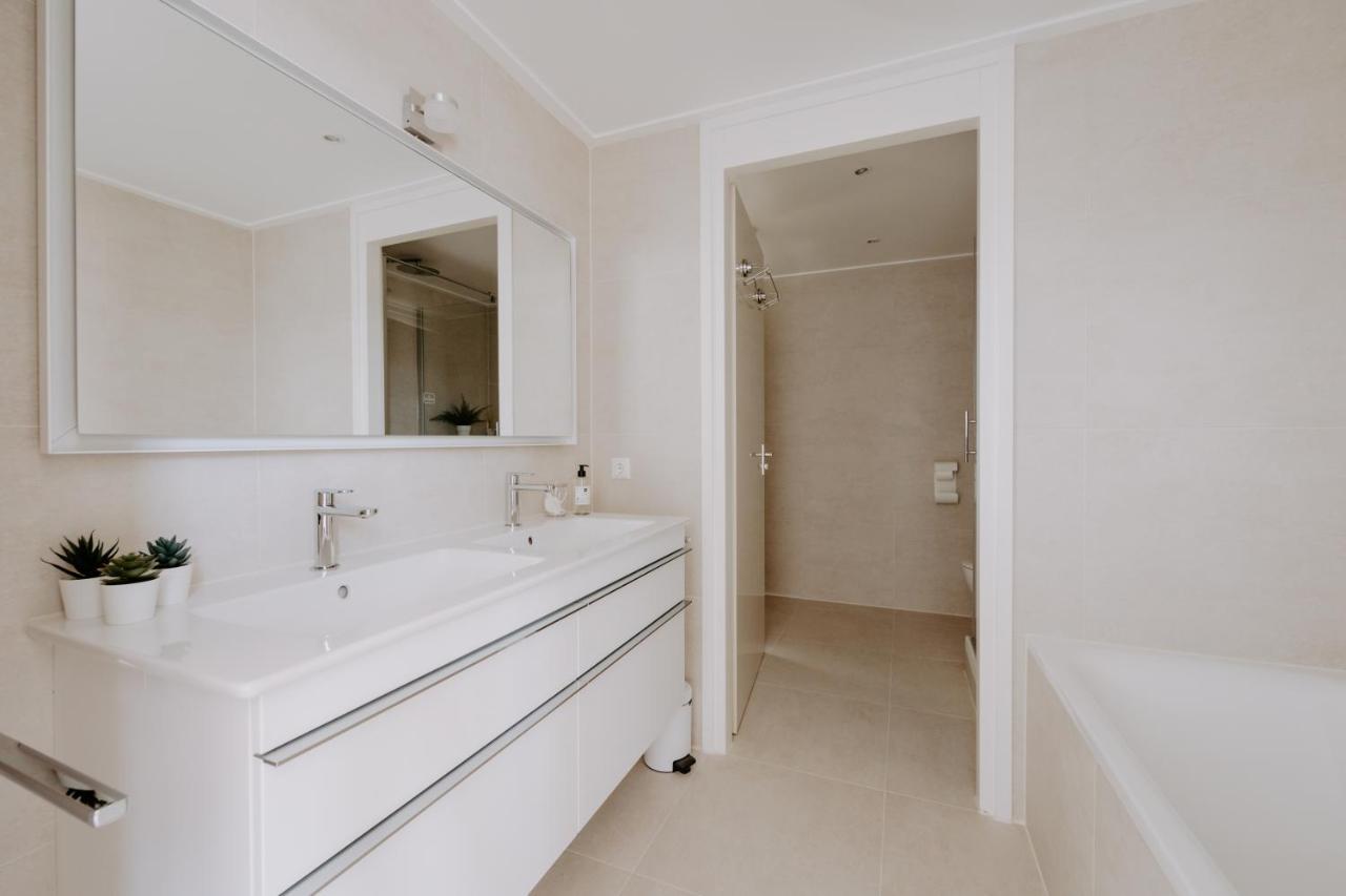 Stijlvol Appartement Op Strand Макум Екстериор снимка